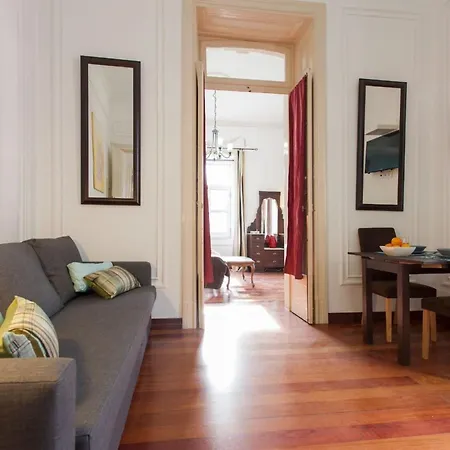 1 Bedroom Located Heart Of