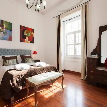 1 Bedroom Located In The Heart Of