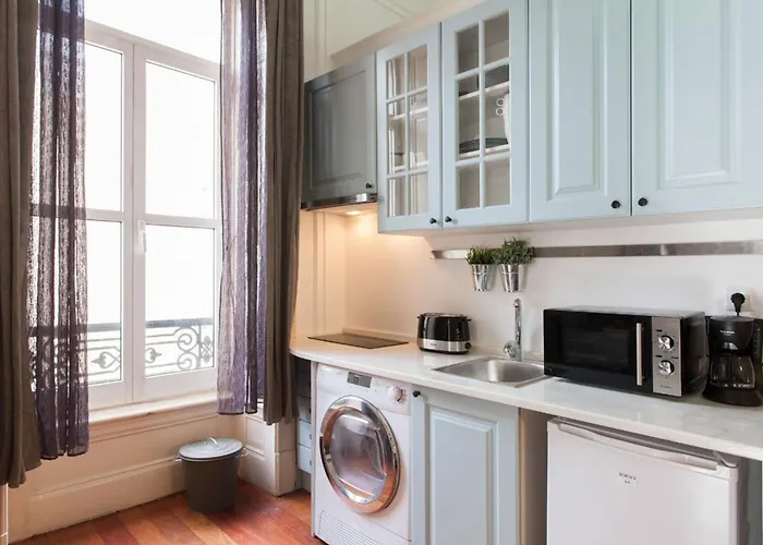 Διαμέρισμα 1 Bedroom Located In The Heart Of