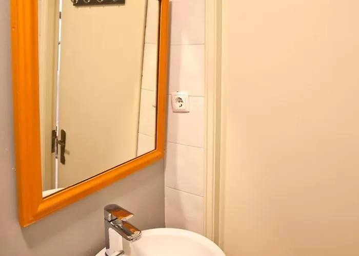 Apartmán 1 Bedroom Located In The Heart Of *