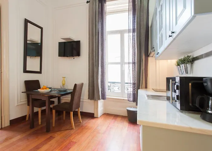 Διαμέρισμα 1 Bedroom Located In The Heart Of *
