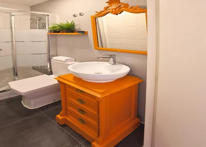 1 Bedroom Located In The Heart Of * 리스본