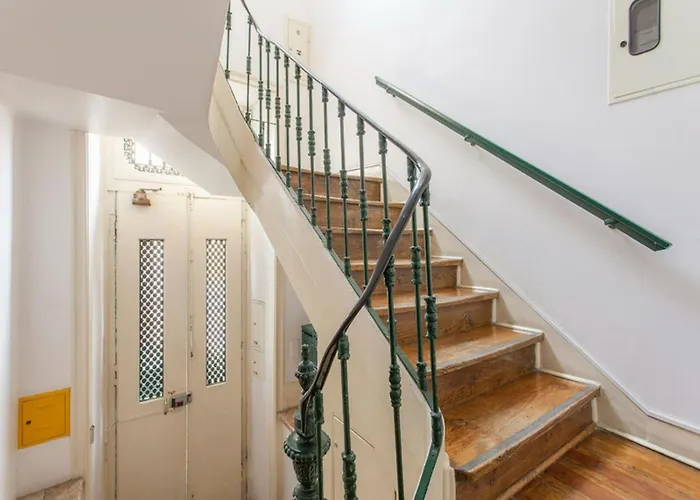 아파트 1 Bedroom Located In The Heart Of *