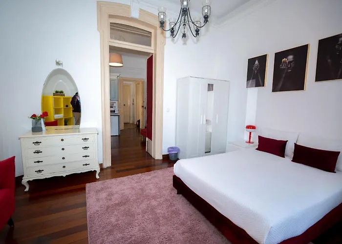 1 Bedroom Located In The Heart Of