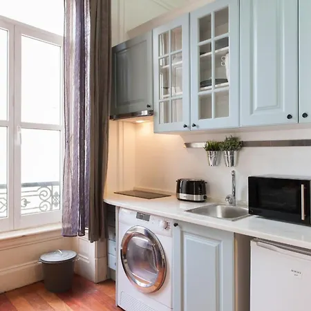 דירה 1 Bedroom Located In The Heart Of