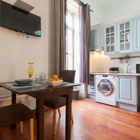 1 Bedroom Located In The Heart Of * ליסבון