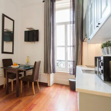 1 Bedroom Located In The Heart Of * ליסבון