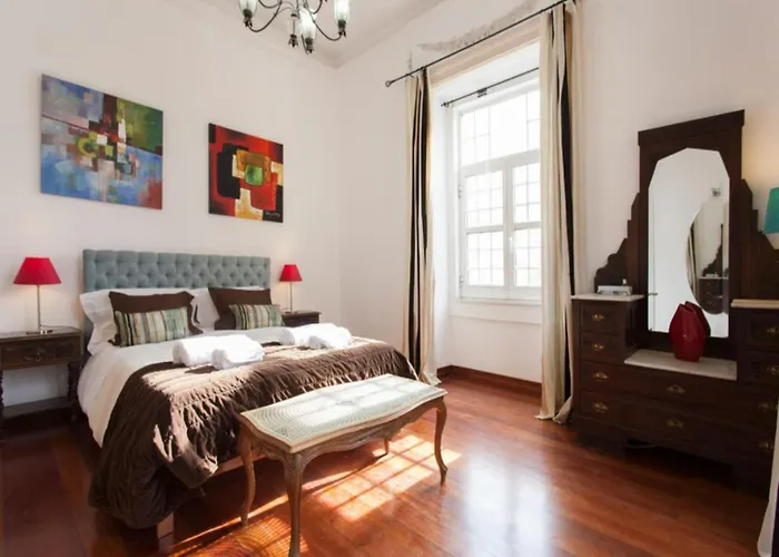 1 Bedroom Located In The Heart Of